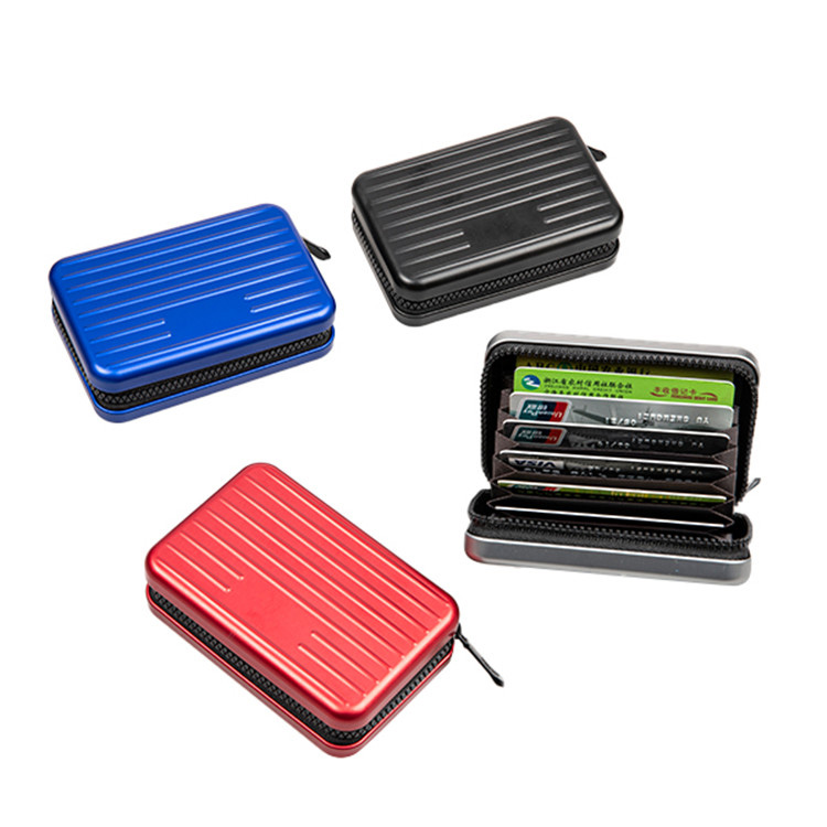 Kini idi ti o yan apamọwọ kaadi agbelero ti a fi omi ṣan fun aabo ati aṣa lojojumọ?